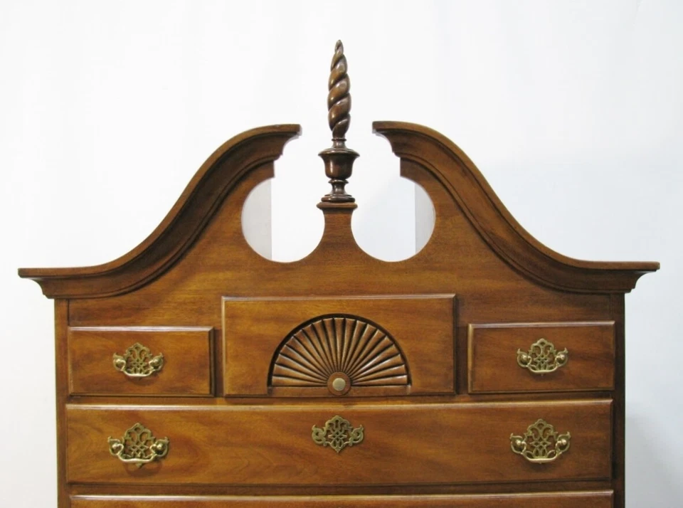 Muebles de Nogal Vintage "Colección Obras Maestras" Caoba Highboy Reina Ana Foto 2 de 4