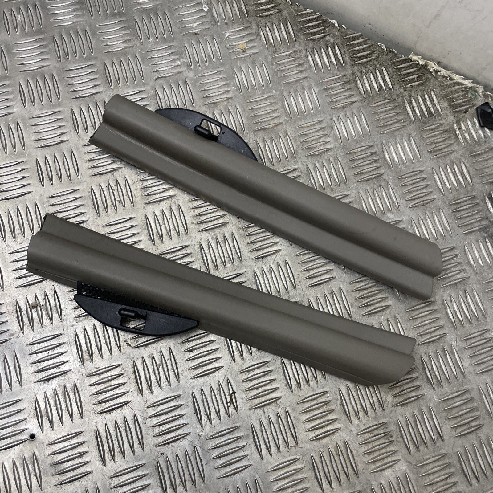 LEXUS LS LS430 XF30 20036 REAR QUARTER WINDOW BLIND MECHANISMS NS/OS