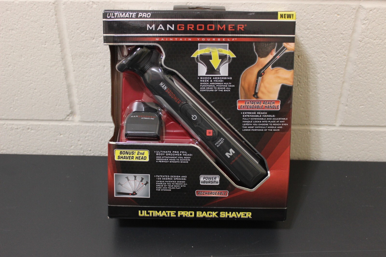 NEW MANGROOMER Ultimate Pro Back Shaver with 2 Shock Absorber Flex Heads SEALED