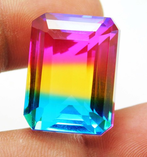 Stunning 64.25 Ct Natural Bi-Color Tourmaline – Top Quality | Afghanistan Origin - Picture 4 of 9