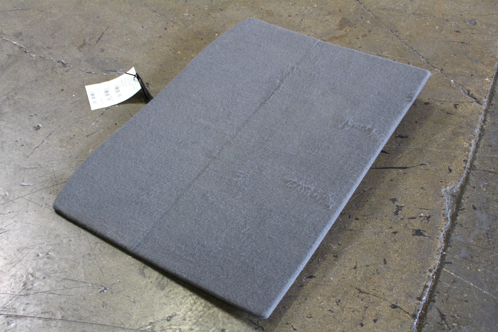 Maserati GranTurismo Trunk cover P/N 81830606