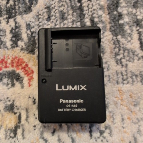 Chargeur Original Panasonic DE-A65B Pour Appareils Photo Lumix DMC-ZS25, ZS20, ZS15 - Occasion, Bon état