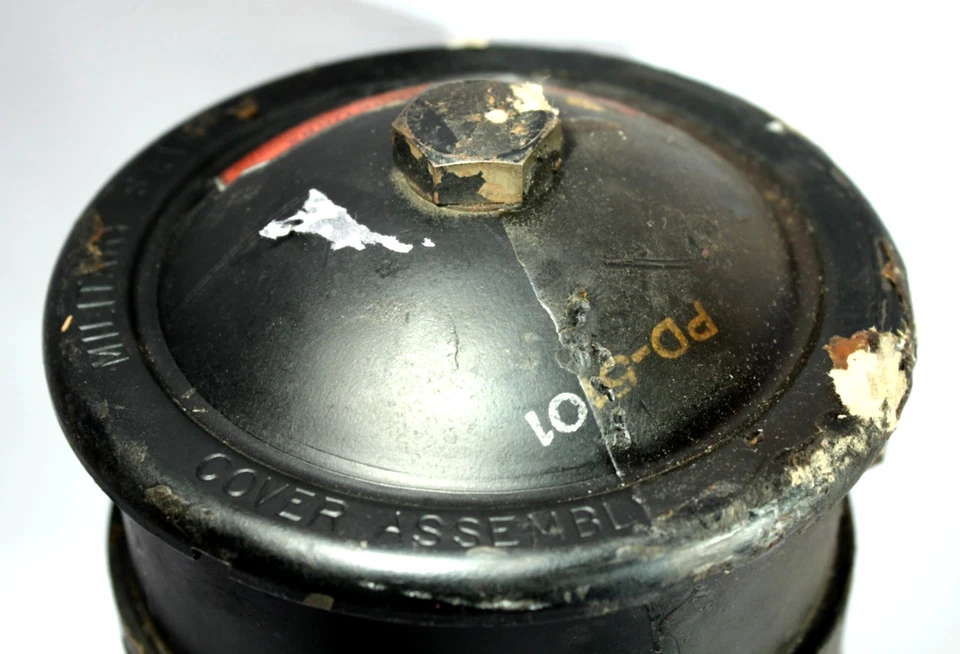 DODGE WC/ WILLYS MB OIL FILTER PURULATOR & THE DODGE WC BRACKET NOS - Image 4 of 4