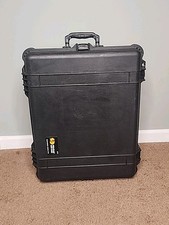 PELICAN 1620 PROTECTOR CASE  Heavy Duty/High Impact  Rolling w/ Handle  Black