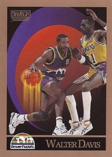 1990-91 SkyBox #73 Walter Davis