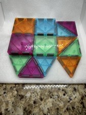 Magna-Tiles 02132 Clear Colors 31 Piece Set Good Condition.