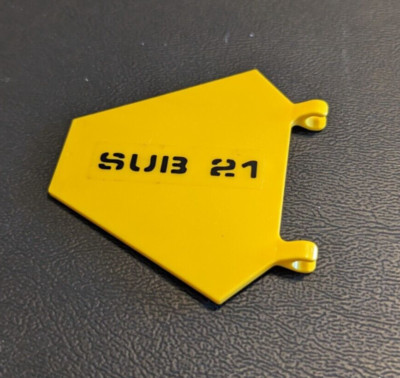LEGO Yellow Flag 5 x 6 Hexagonal 51000 Yellow Flag 7774 | eBay