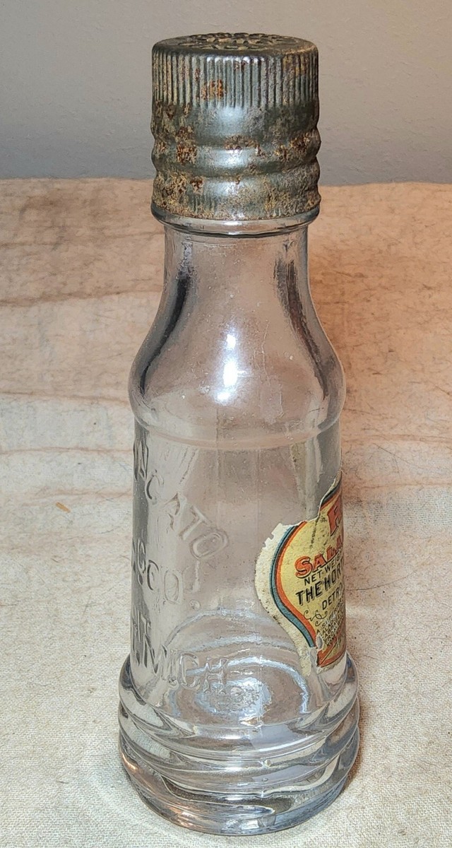 ANTIQUE ROYAL SALAD DRESSING LABELED BOTTLE w/ LID HORTON-CATO MFG