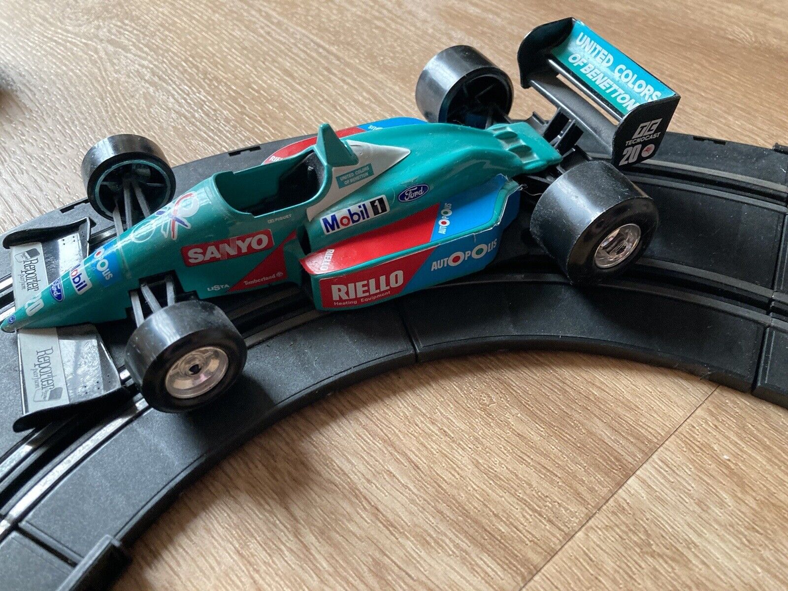 Foto 2 di 2