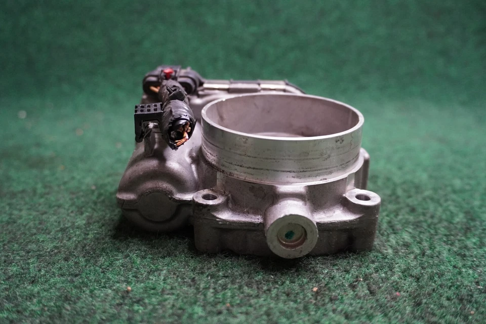 Dodge Durango 2015 3,6 L carrocería del acelerador OEM 05184349AC Foto 3 de 4