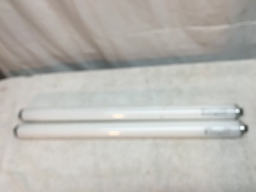 2 new GE 24" H.O. FLUORESCENT light bulb 35w daylight sign F24T12/D/HO USA 10275 - Picture 3 of 3