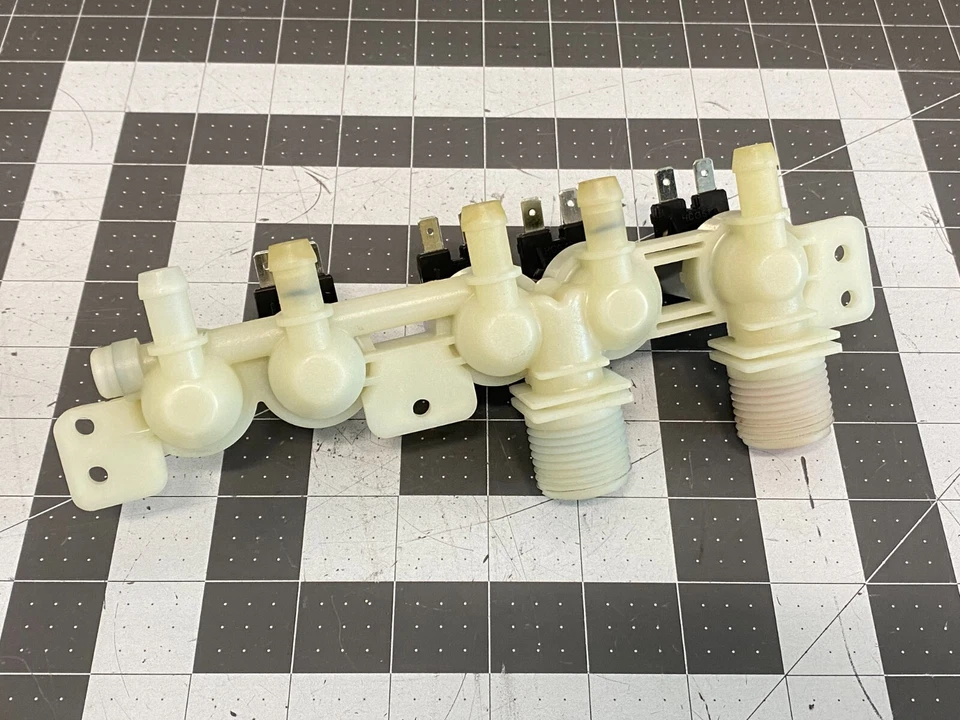 Válvula de entrada de agua para lavadora Frigidaire Insignia P# 5304511334 174380000588 Foto 2 de 2