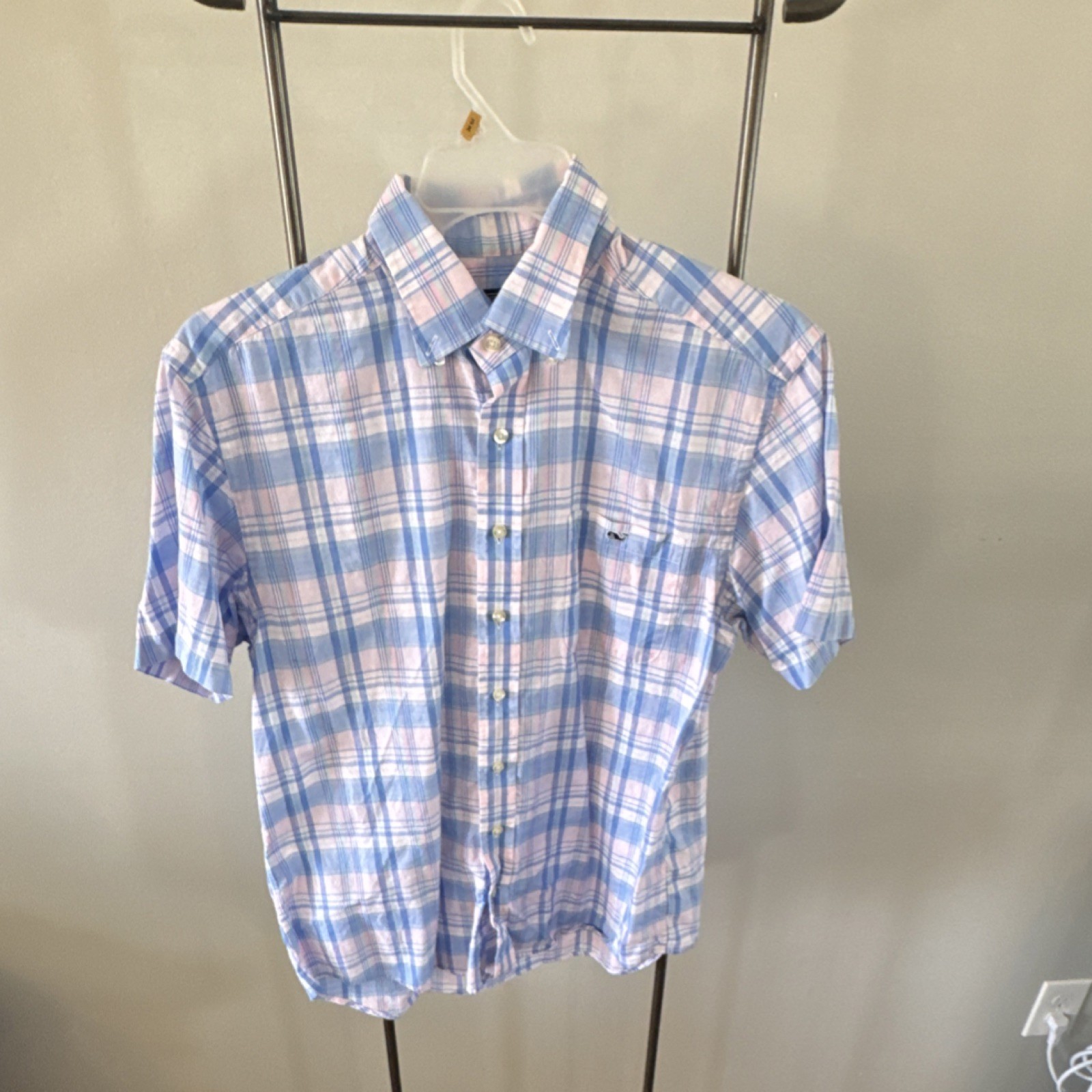 Vineyard Vines Men's Medium Blue Pink White Plaid Short Sleeve Button-Up Shirt