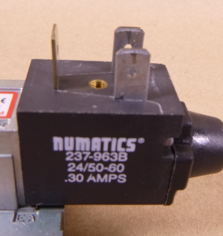 ASCO Numatics 031SA4412000020 Solenoid Valve, 1/8" NPT Ports, 237-963B 24V