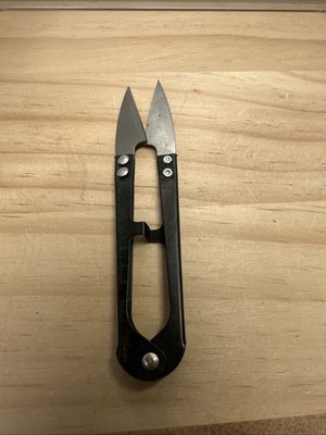 Beadsmith Thread Snips Beading Scissors 4 1/8  U Shaped Scissors