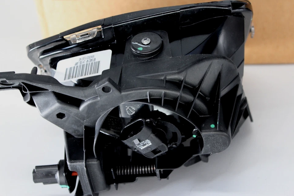 Ram 2013-2024 OEM MOPAR 68104821AF CONDUCTOR LH FARO ANTINIEBLA DELANTERO NUEVO Foto 3 de 4