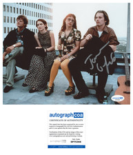Janeane Garofalo 'Reality Bites' Signed 8x10 Photo 'Vickie Miner' ACOA