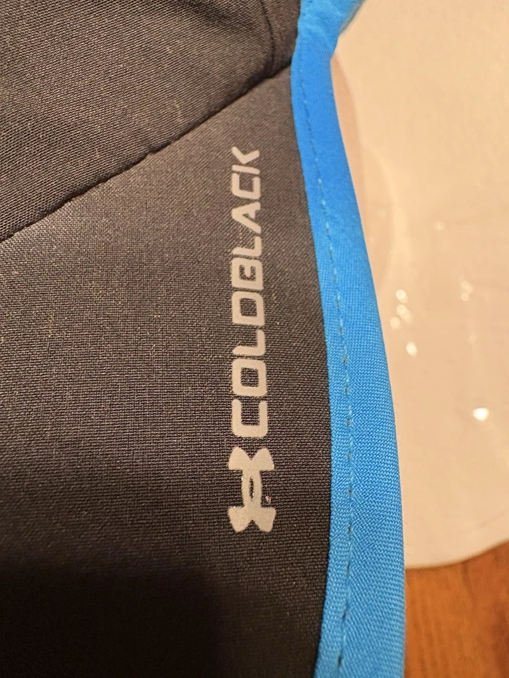 Sombrero Under Armour Coldblack para mujer negro azul talla única malla suave bordada Foto 3 de 4