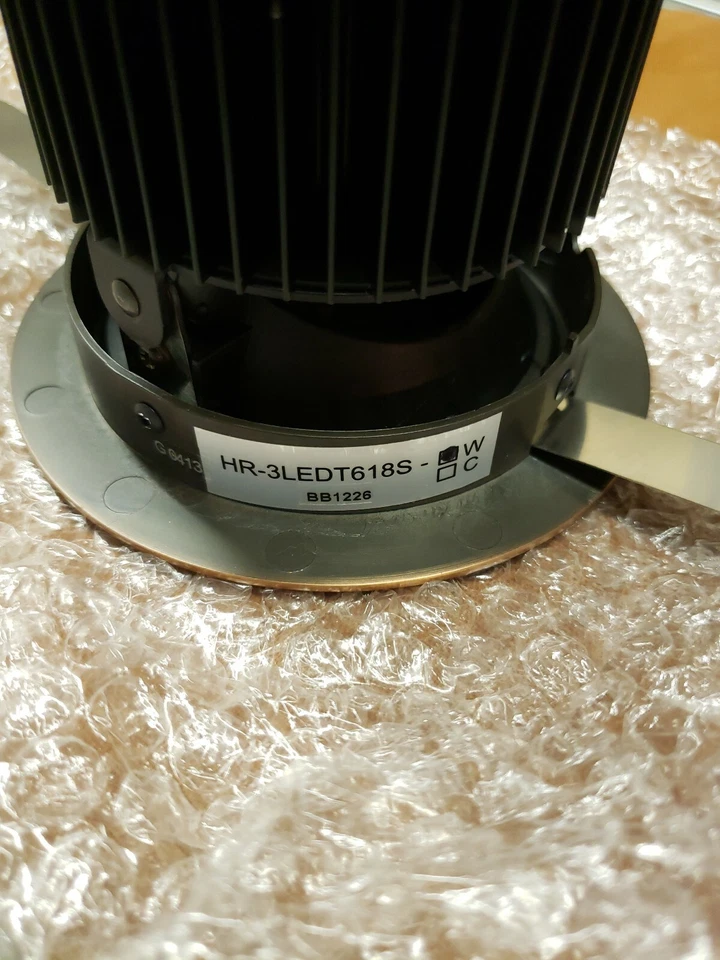 Ajuste de iluminación empotrado LED de 5 pulgadas por WAC Lighting Foto 4 de 4