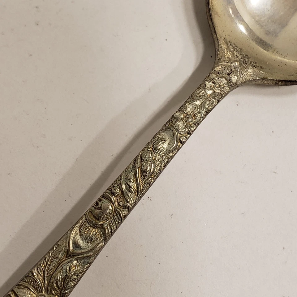 Cucharadita Stieff de plata esterlina repousse sin mono Foto 4 de 4
