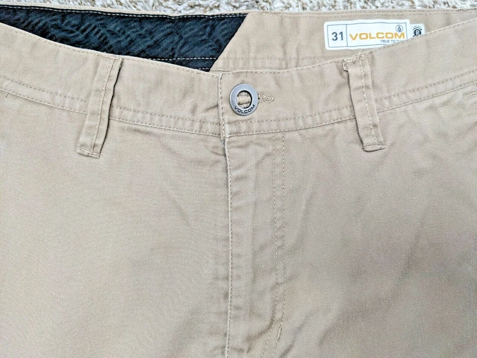 Volcom Chino Shorts Mens 31x10 Beige Casual Cotton Comfort - Image 2 of 4