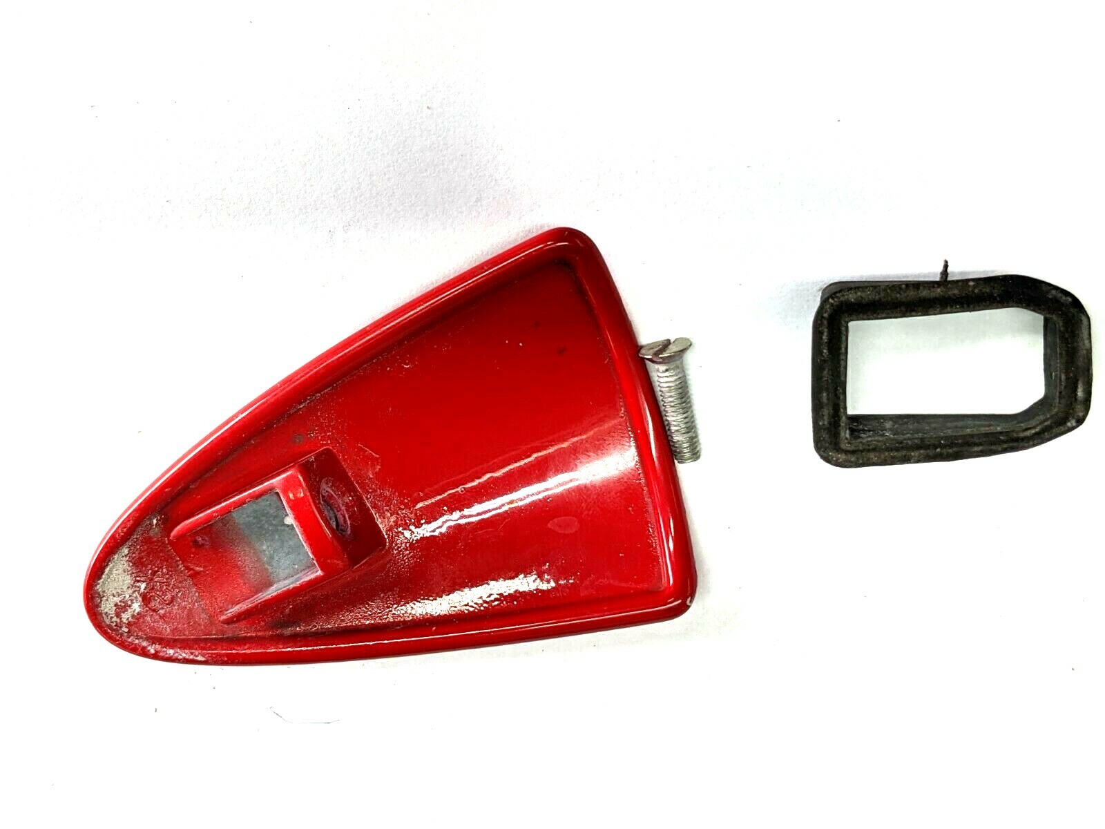 FERRARI 360 MODENA SPIDER PARTS  LEFT DOOR OUTSIDE HANDLE 63576110 RED