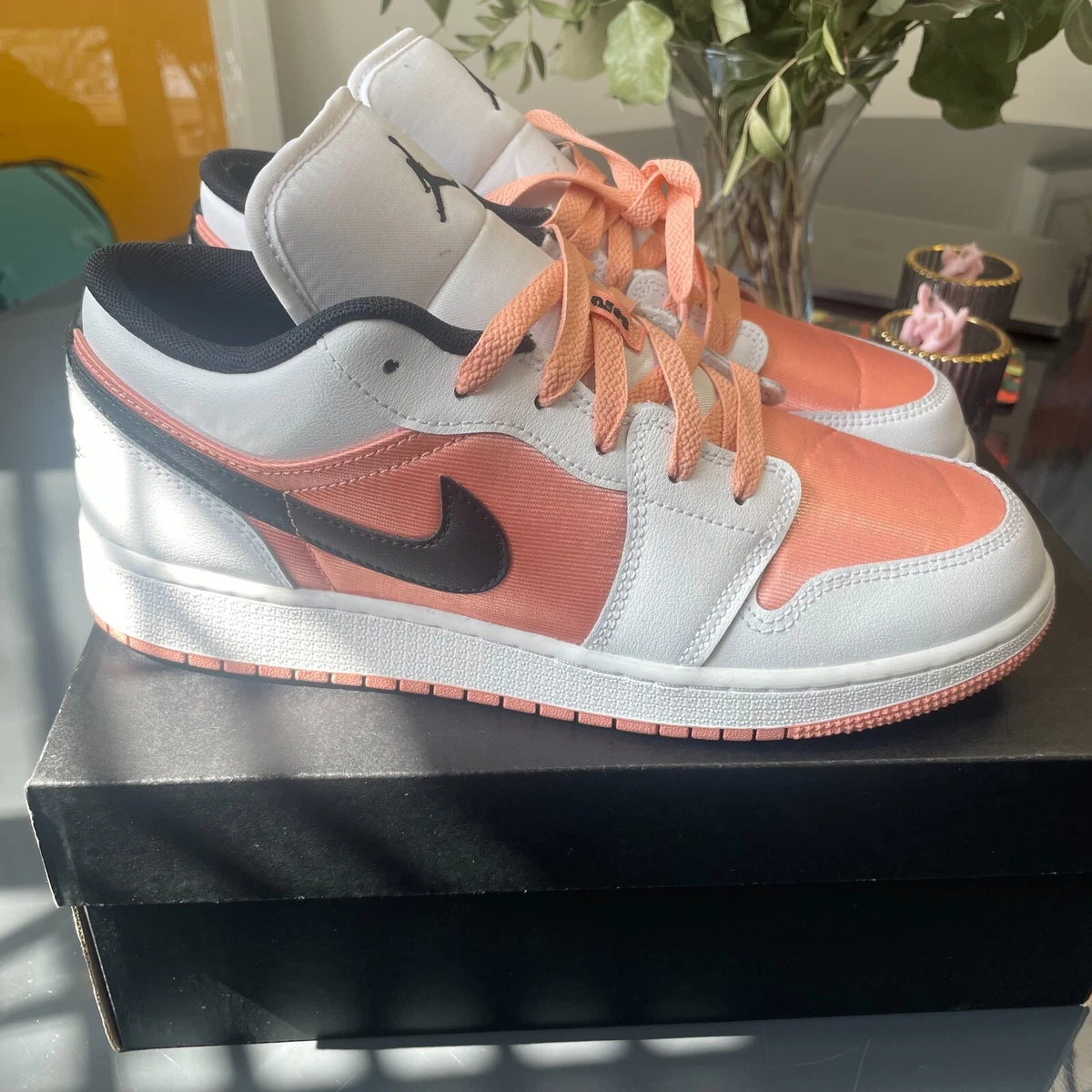 NIKE AIR JORDAN 1 LOW GS LIGHT MADDER ROOT Peach black and white Size Uk 6