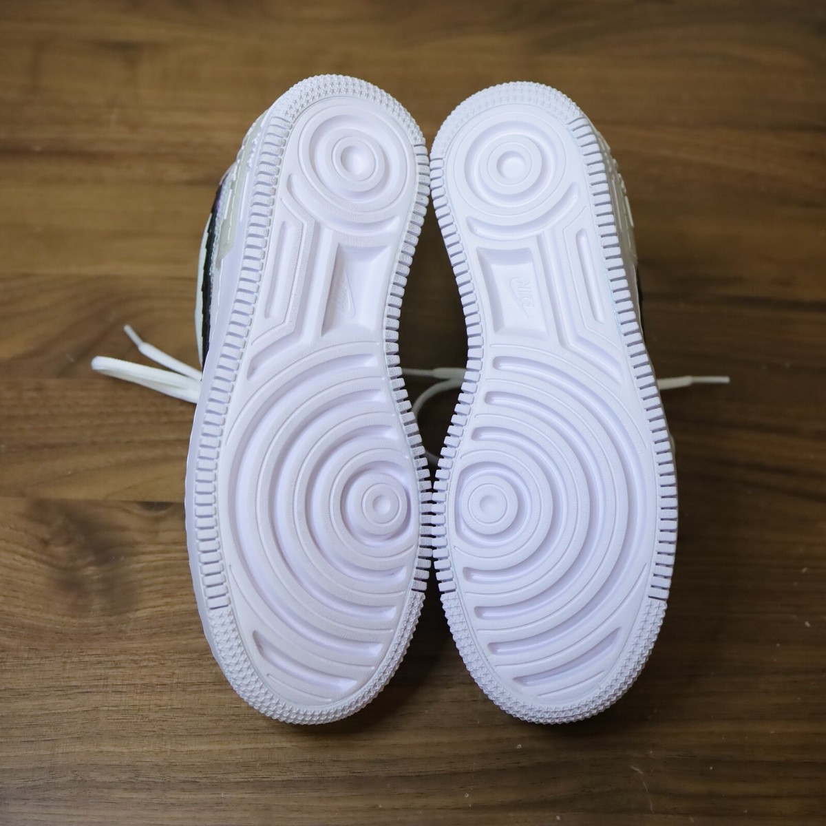 Nike Air Force 1 Shadow SE 'Pixel Swoosh - Barely Green Nike Air Force 1 Shadow SE 'Pixel Swoosh - Barely Green