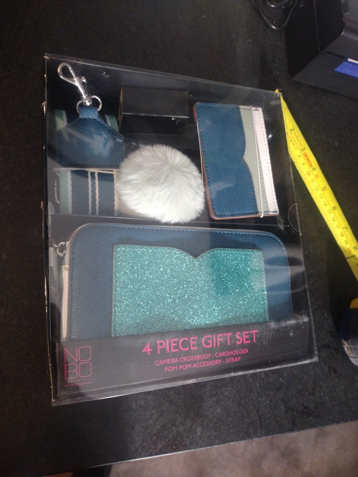 Crossbody Bag 4-Piece Gift Set by No Boundaries NWT New With Tags-image