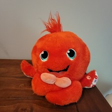 Hallmark Hug Ya Mucho Octopus Omar 10" Singing and Dancing Stuffed Animal