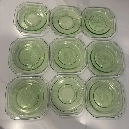 Lot of 9 Vintage Federal Glass Parrot & Bamboo Green Uranium 6” Small Plates