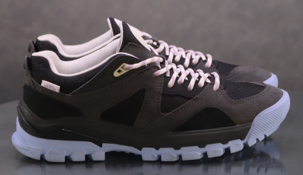 Vans AMZN Trailhead Men's Trail Hiking Sneakers Shoes Sz 7.5 Black Blue Gray EUC