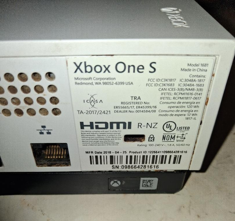 Xbox one S console, does turn on