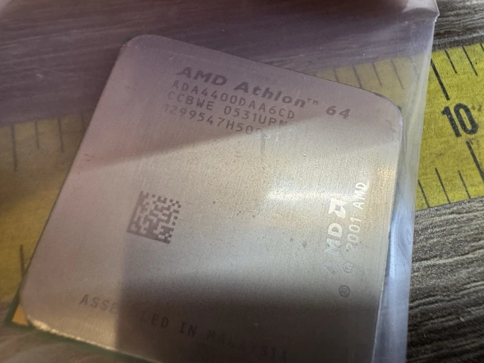 Lote CPU Athlon 64 X2 - 4400+, 4200+, 4600+ (Zócalo 939) + Fichas de bonificación Foto 4 de 4