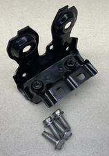 06-24 Lexus IS250 IS350 ISC STABILIZER BAR BRACKET LEFT OR RIGHT OEM 48809-30130