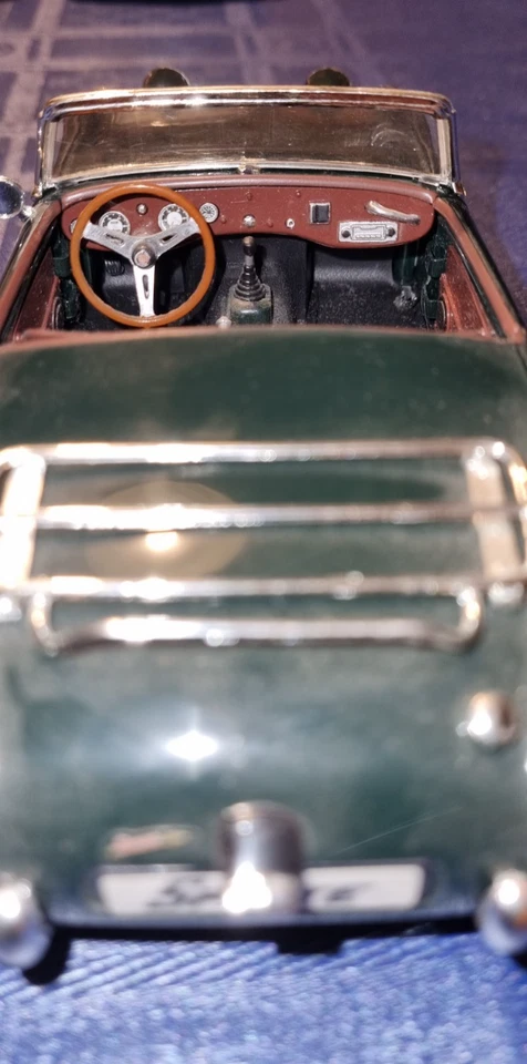 Revell Austin Healey Sprite Froschauge in 1:18, grün, sehr guter Zustand - Bild 4 von 4