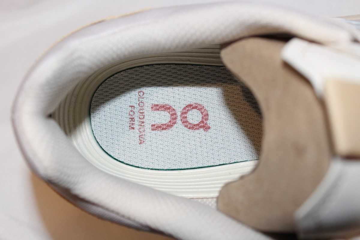 ON CLOUD WOMEN CLOUDNOVA FORM 2‎ RUNNING ATHLETIC SNEAKERS SAND MOON 10 NEW Women main image 2