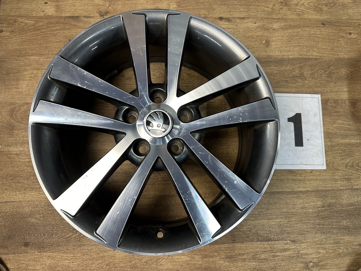 1X Original Skoda Alloy Wheel Cygnus Octavia 7Jx17 ET54