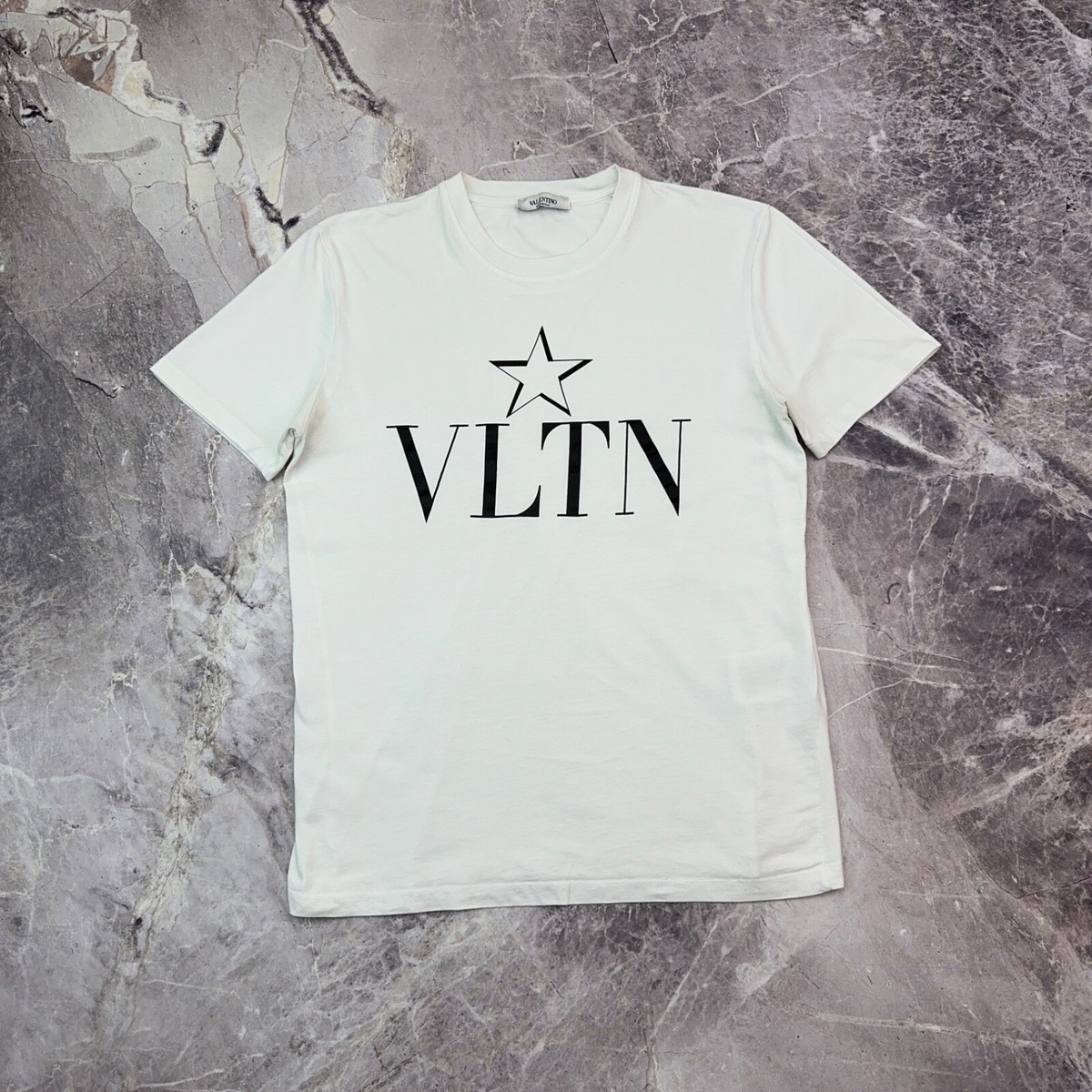 Tシャツ・カットソー VALENTINO Men T-shirt White VMG16SAPY RGY s-l1200.jpg