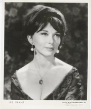 LEE GRANT-ORIGINAL PHOTO-PORTRAIT-CLEAVAGE