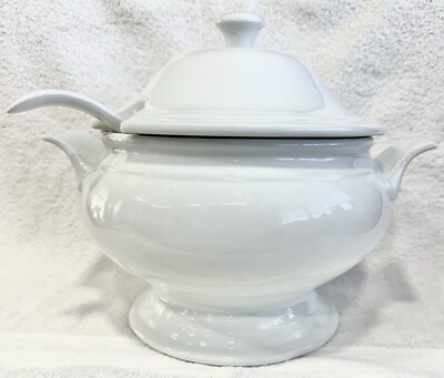 Cordon Bleu White Porcelain Soup Tureen With Lid And Ladle 3.5 Quart