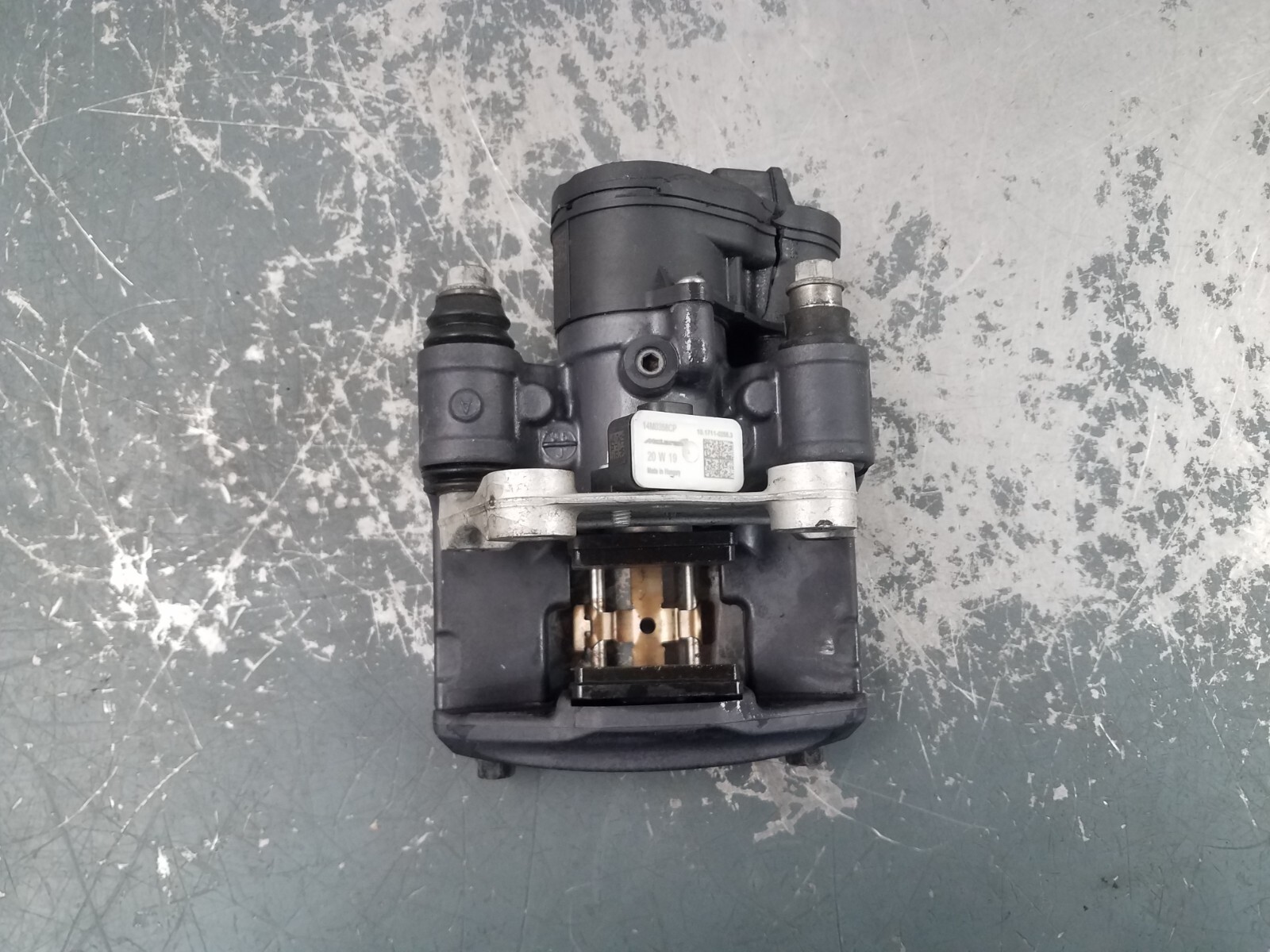 2021 McLaren 765LT Parking Brake Caliper Set  - * #5537 C7