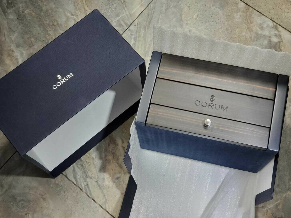 CORUM 置時計 稼働品 非売品？ 激安通販サイト 人気 CORUM