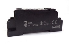 OMRON RELAY SOCKET, PYF08A-E, 250 VAC, 5 A, 250 V, 30 MM, SCREW TERMINATION