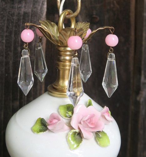 2 Apelines Lámpara Rosa Barbola Rosa Vintage Porcelana Cuentas Latón Tole Luz Desgastada - Imagen 5 de 12