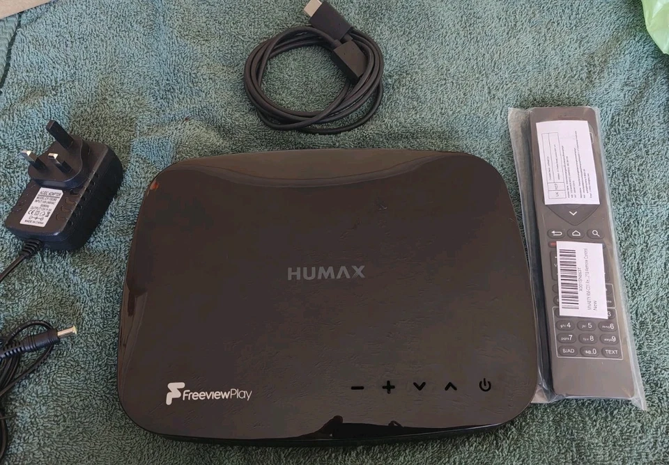 Humax Aura 1TB 4K Freeview Play TV-Recorder **FUNKTIONSTÜCHTIG, PLZ BESCHREIBUNG LESEN**