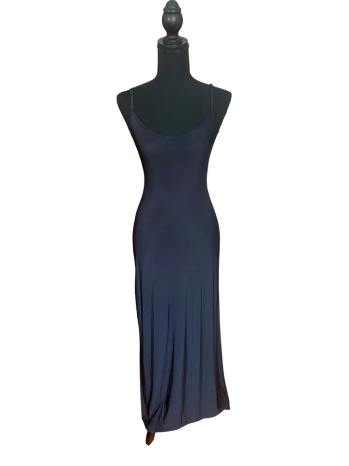 Vestido sin cordones Only Hearts Helena Stuart talla pequeña Foto 2 de 4