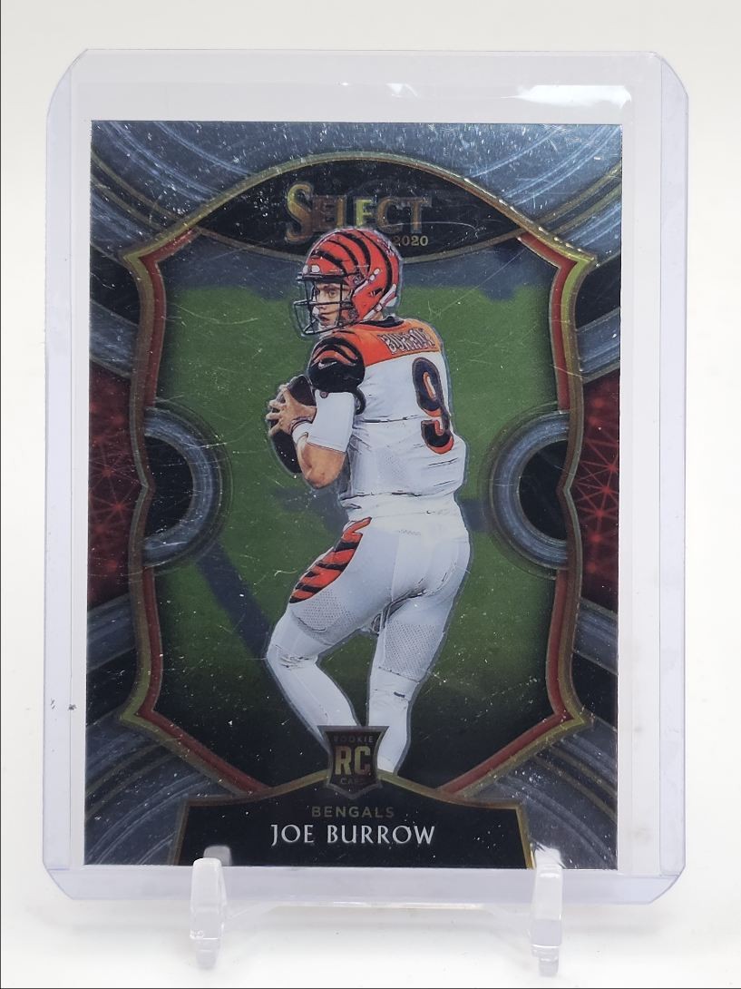 JOE BURROW 2020 SELECT CONCOURSE ROOKIE FOOTBALL BASE BENGALS RC Q1342