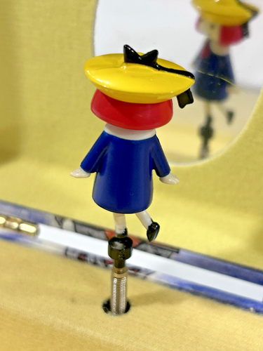 1999 Twirling Madeline Schmuck Spieluhr mit Schublade spielt "I'm Madeline" getestet - Bild 13 von 23