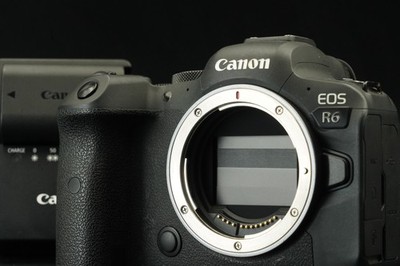 Canon EOS R6 20.1MP Mirrorless Camera -93K cuts- #12569